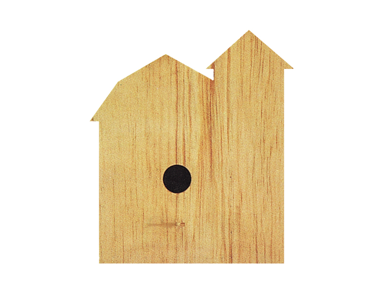 Wood barn shaped country birdhouse